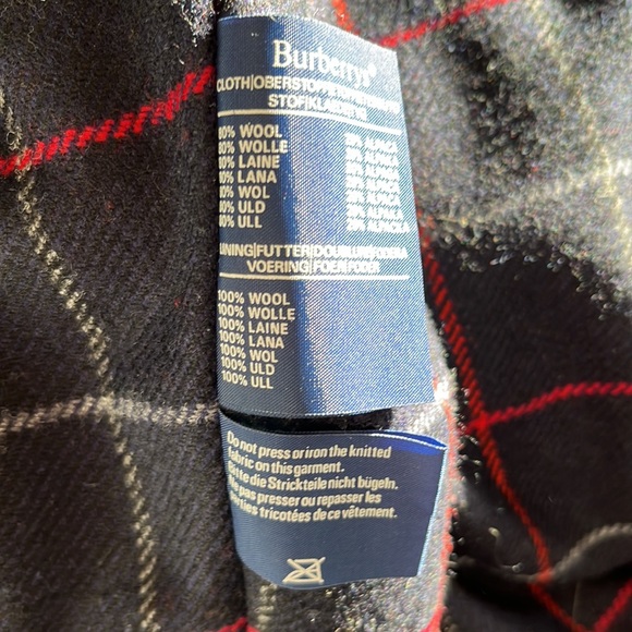 Red Vintage Burberry Bomber Jacket, Blue Nova Check Lining M/US 10 - Picture 12 of 13